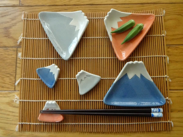Mount. Fuji-shaped Ceramic small plate