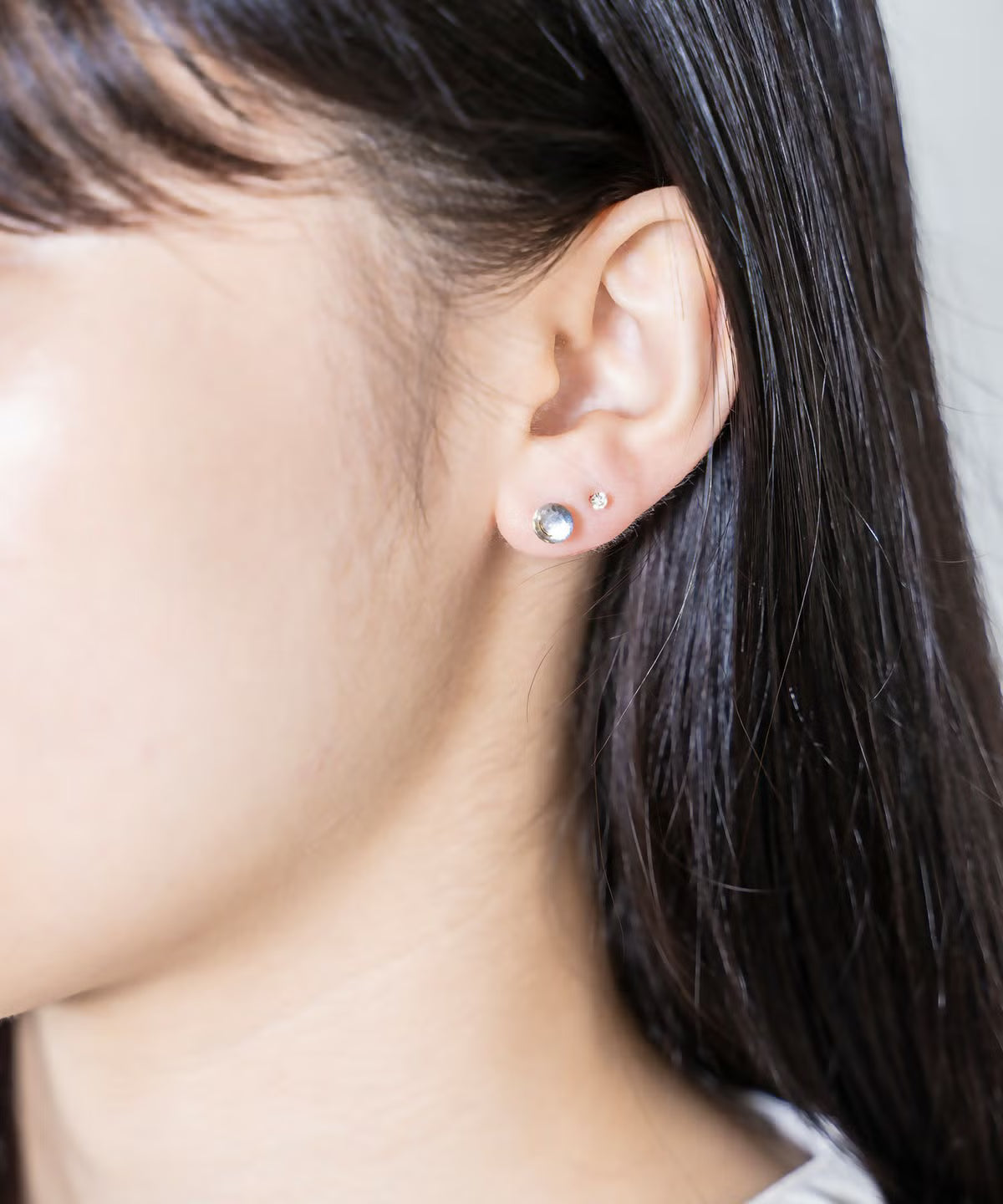 6mm Stone antibacterial resin post earrings